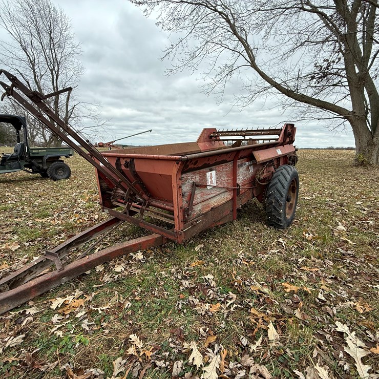 #98 • IH manure spreader