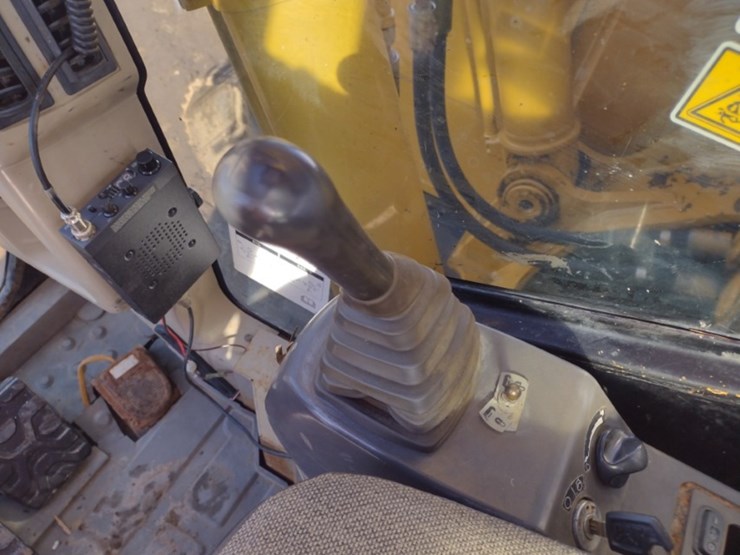 caterpillar-321c-image-9