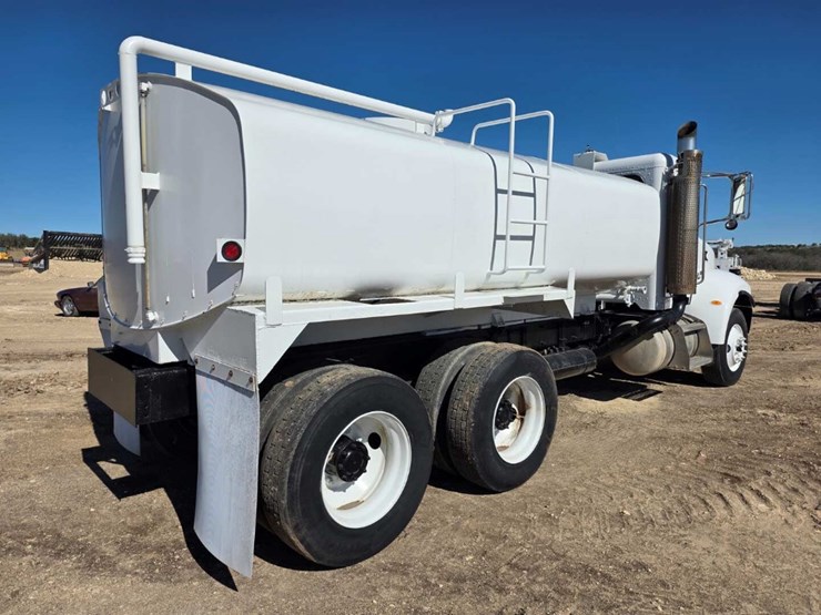 2009-peterbilt-340-image-5