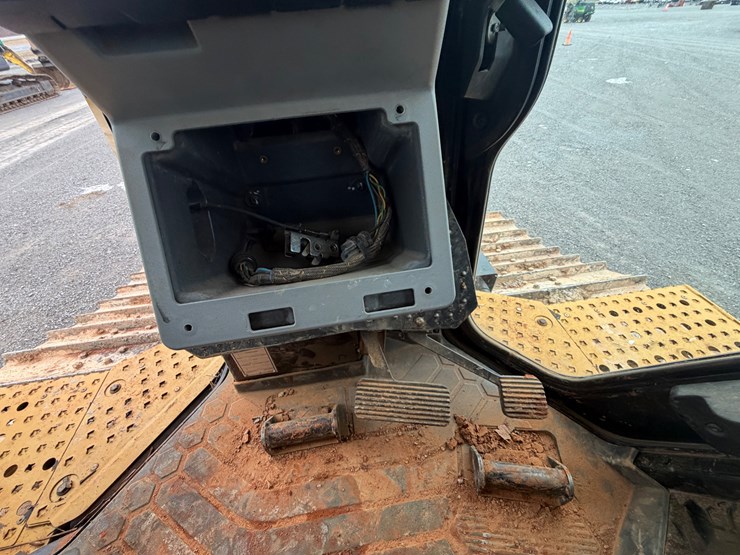 caterpillar-d5-lgp-image-20