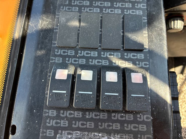 jcb-930-image-59
