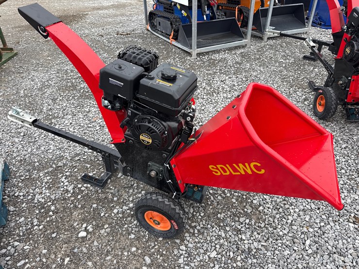 #3082-•-iranch-sdlwc-wood-chipper-image-2