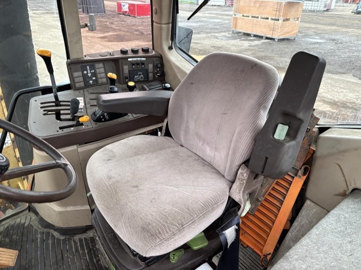 john-deere-6410-image-30