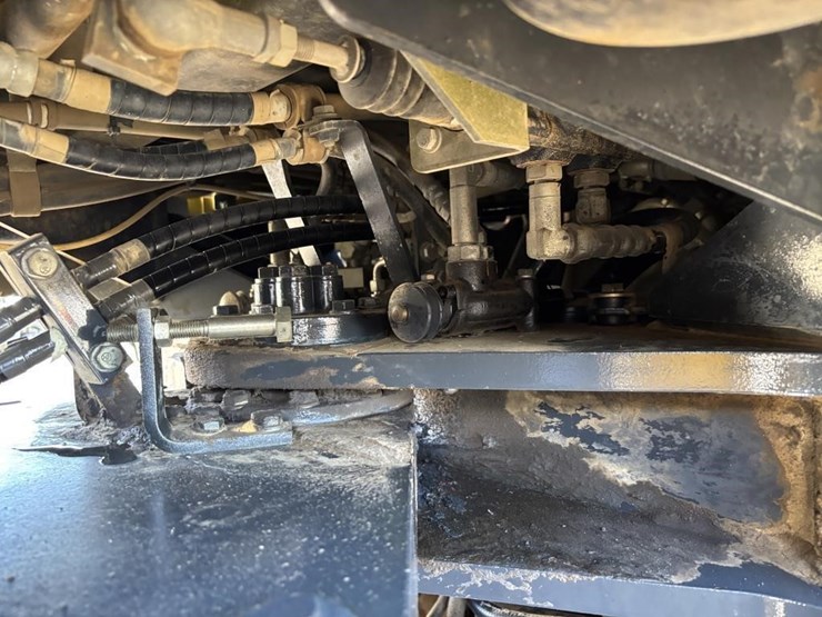 2014-komatsu-wa380-7-image-28