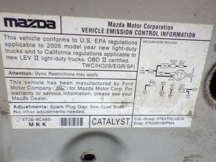 2005-mazda-tribute-image-12