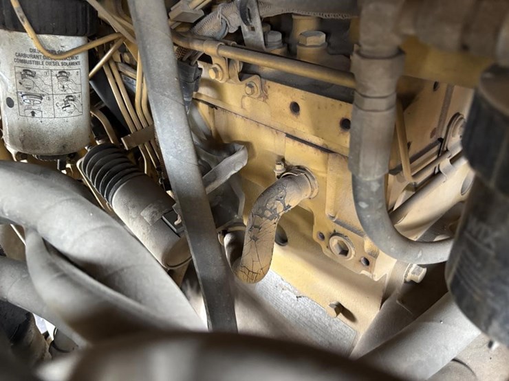 caterpillar-cb-434c-image-35