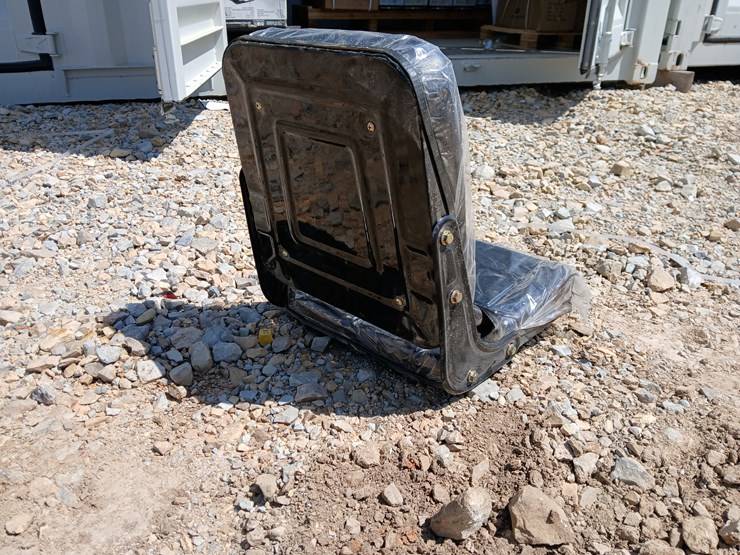 #20593-•-seat-image-5