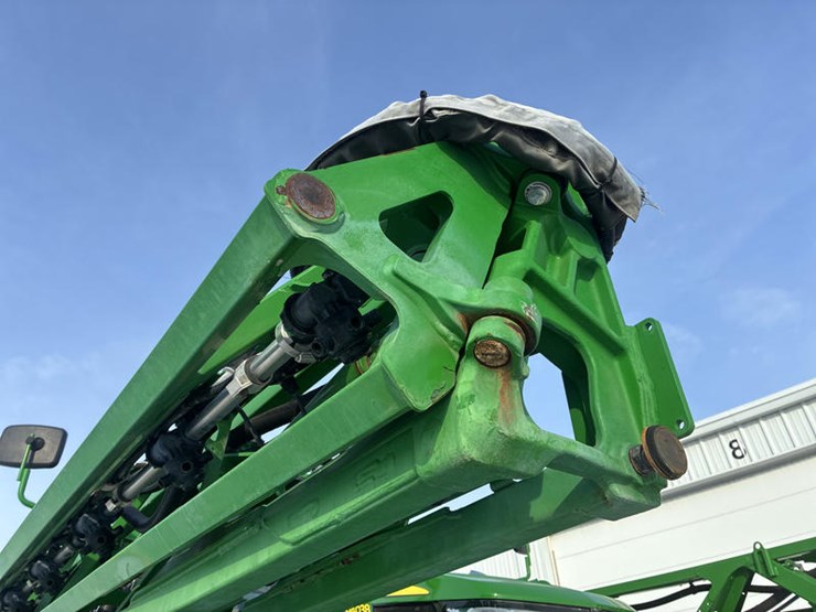 john-deere-r4038-image-18