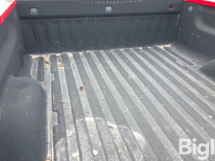 chevrolet-silverado-1500-image-12