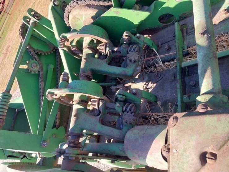 john-deere-24t-image-6