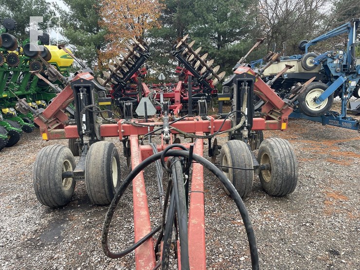 case-ih-2500-image-2