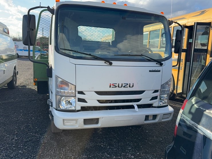 isuzu-npr-hd-image-2