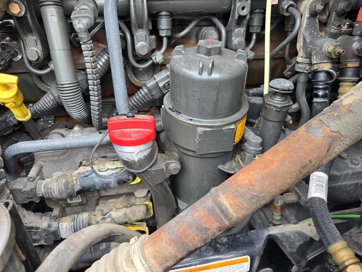 2017-peterbilt-579-image-57