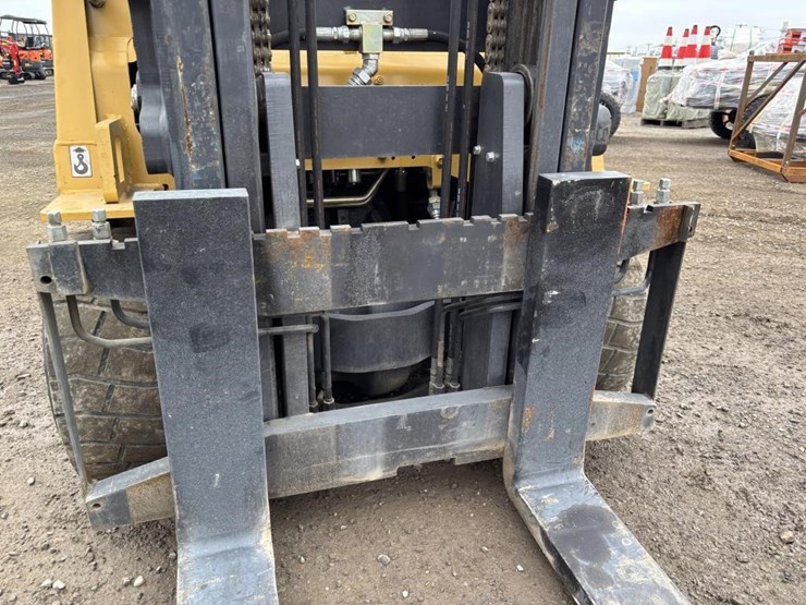 caterpillar-gc35k-image-11