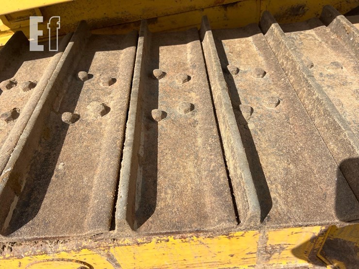 2005-komatsu-d39px-21-image-17