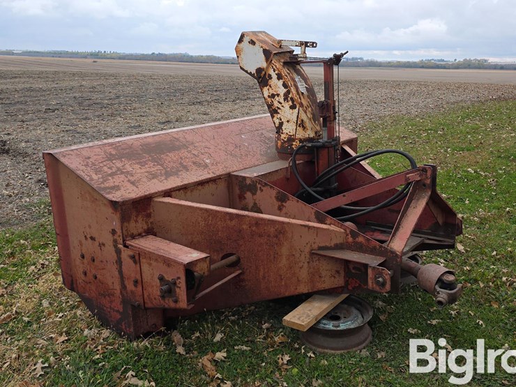 loftness-3-pt-snow-blower-attachment-image-7