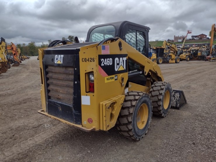 caterpillar-246d-image-27