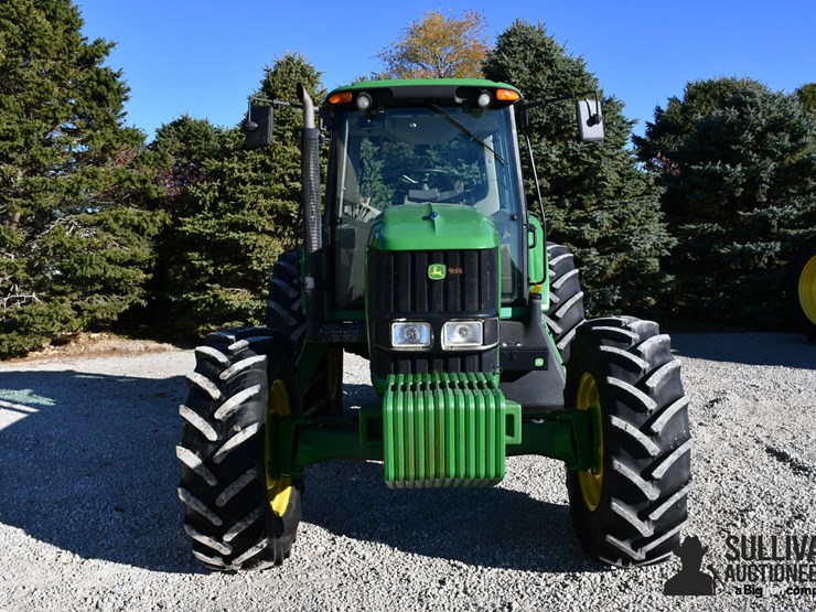 john-deere-7330-image-2