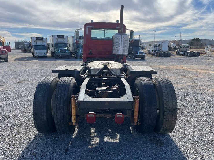 2012-mack-chu613-image-6