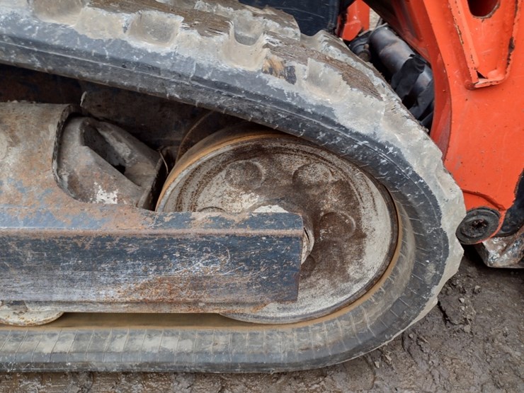 kubota-svl65-2-image-32