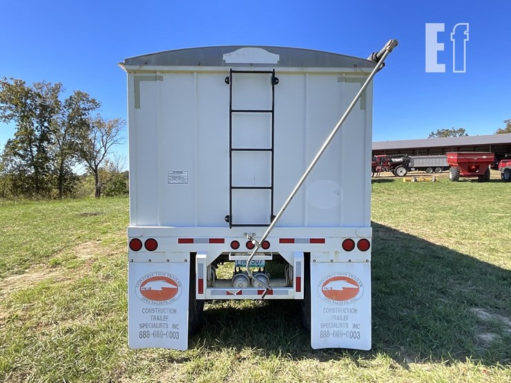 2015-const-trlr-spec-38-ft-image-4