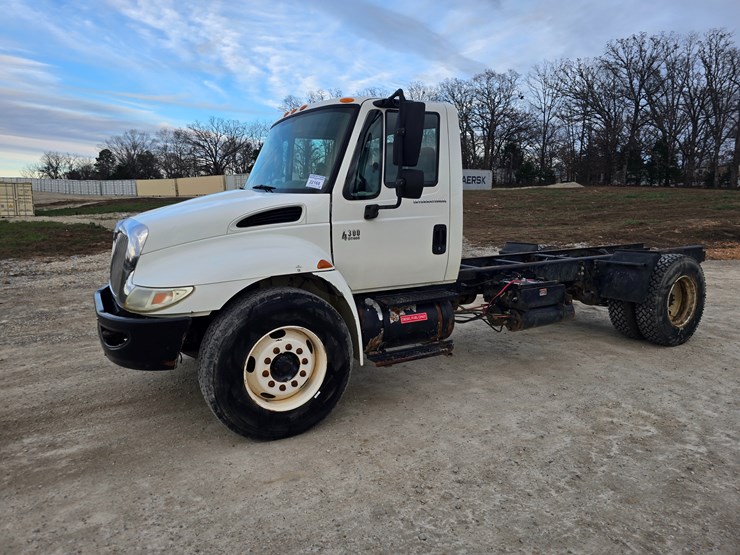 international-durastar-4300-image-3