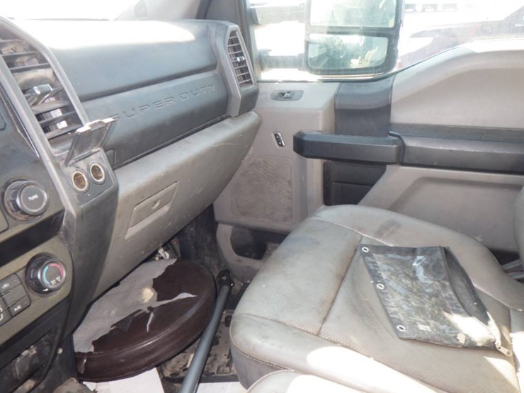 ford-f450-xl-image-19