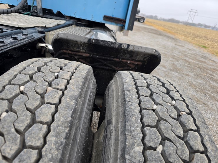 1999-kenworth-w900l-image-104