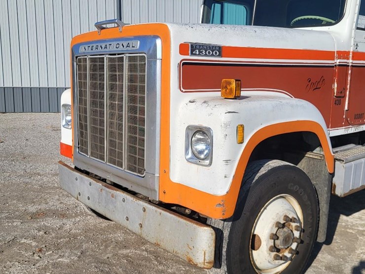 1979-international-transtar-4300-image-9
