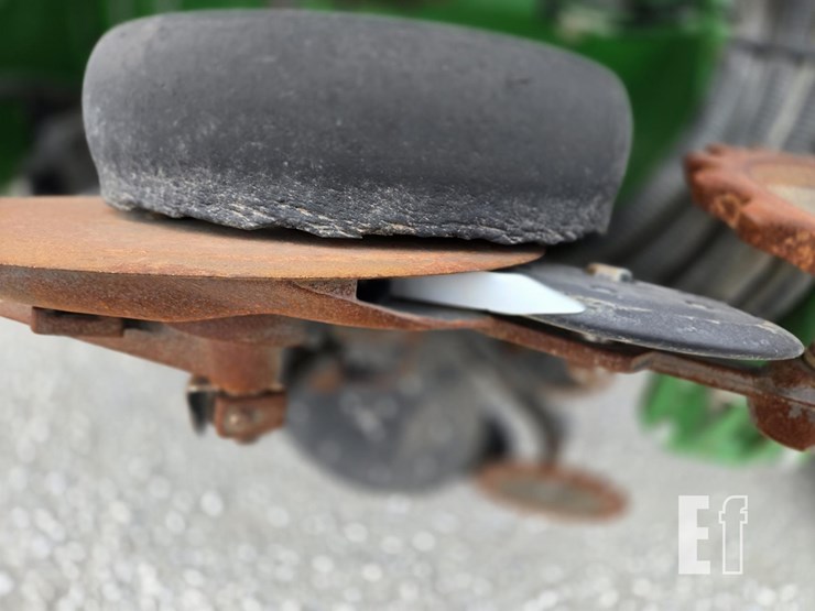 john-deere-1990ccs-image-39