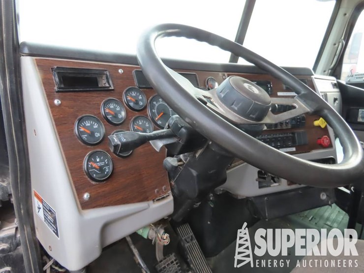 2015-western-star-4900-image-8