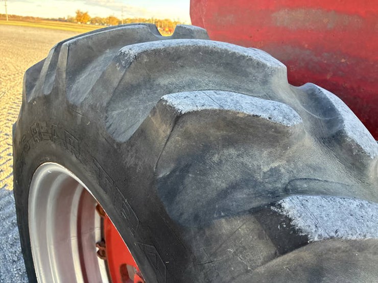 case-ih-100-image-45