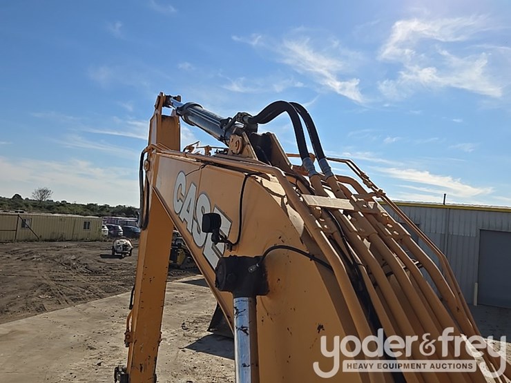 2021-case-cx210-lc-image-92