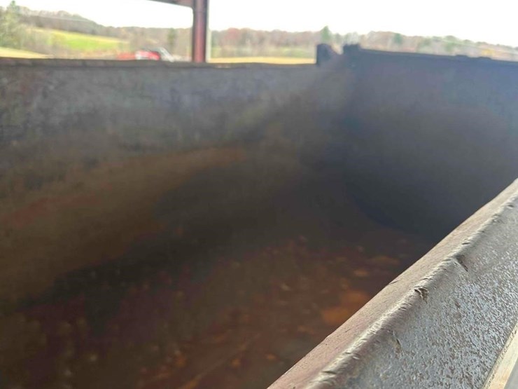 2017-mack-granite-gu713-image-40