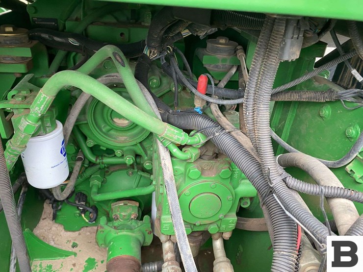 2004-joh-deere-9320t-tractor-image-46