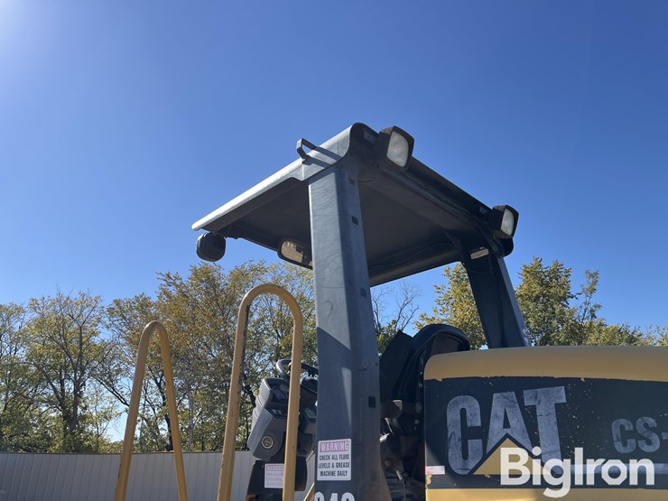 caterpillar-cs-563e-image-10