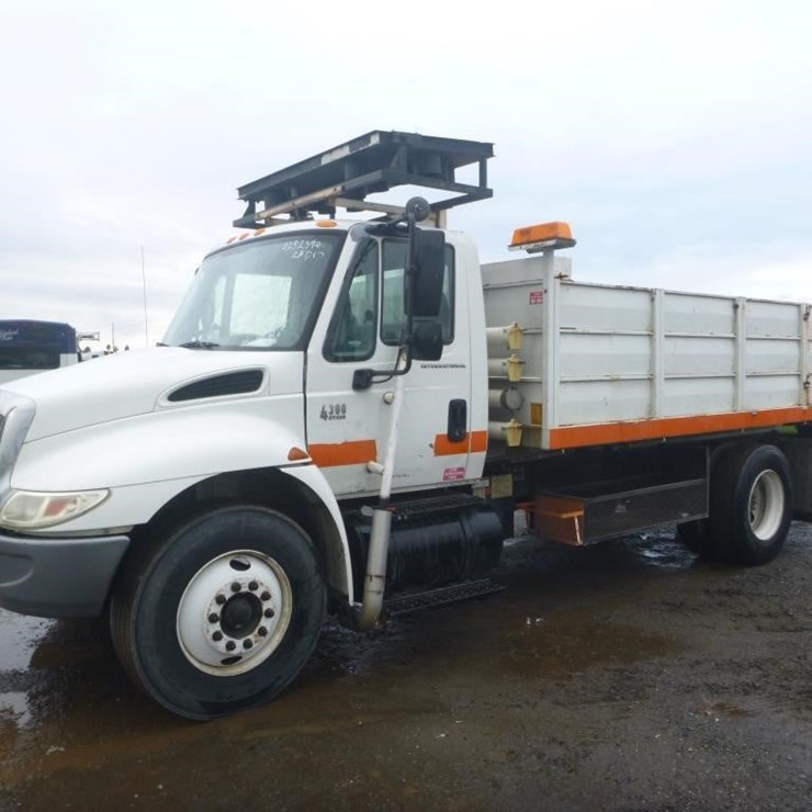 INTERNATIONAL DURASTAR 4300