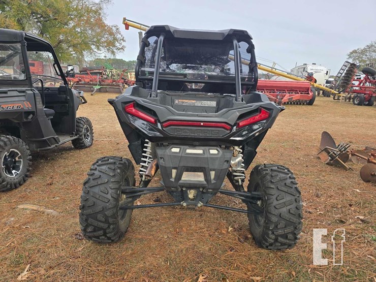 2023-polaris-ranger-1000-image-3