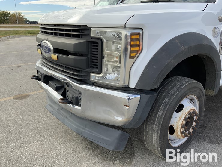 ford-f450-xl-image-11