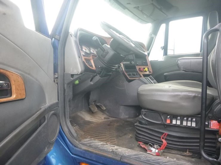 international-prostar-image-12