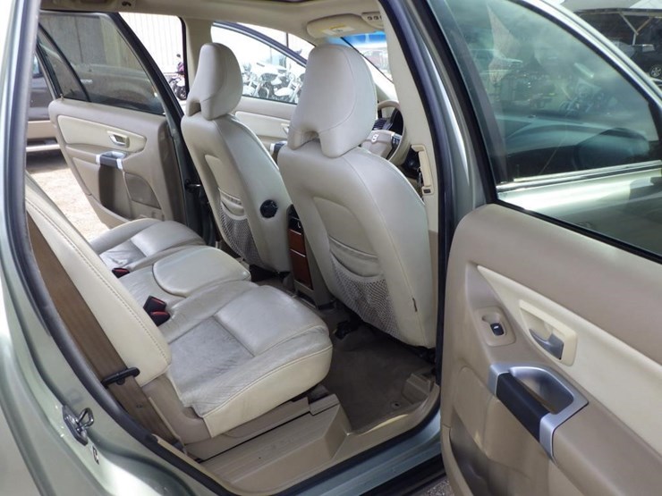 2008-volvo-xc90-image-8