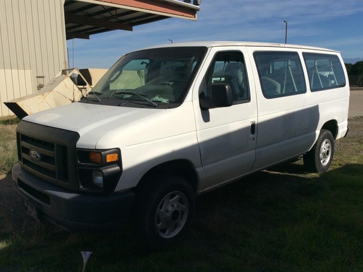 2009-ford-e350-image-1
