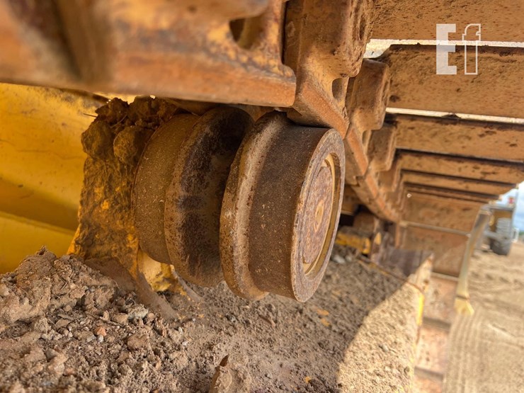 2005-komatsu-d39px-21-image-15