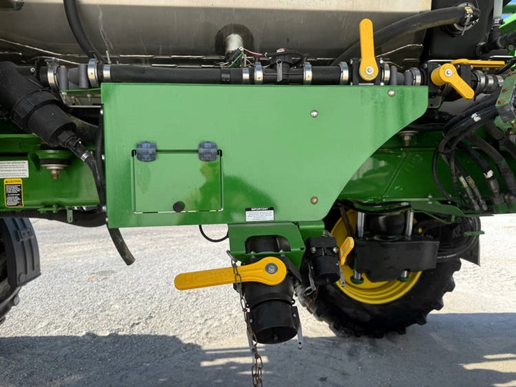 john-deere-r4038-image-9