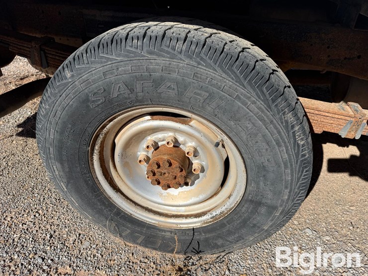 2000-gmc-c3500-2wd-service-truck-image-17