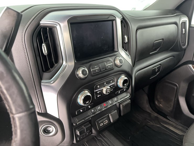 2020-gmc-1500-image-16