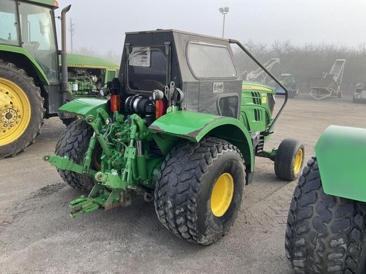 john-deere-6125m-image-4