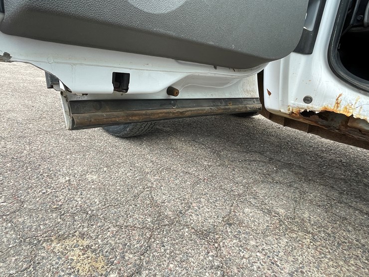 2013-chevrolet-1500-image-30