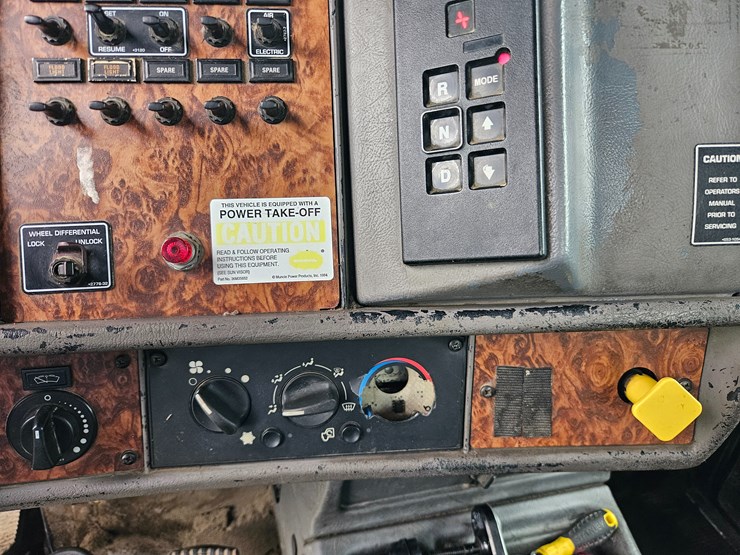 kenworth-t300-image-56