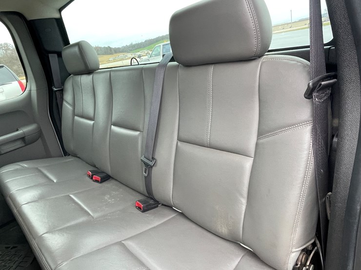 2013-chevrolet-1500-image-58